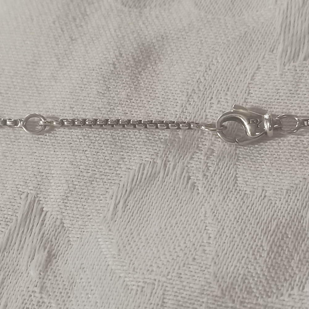 David Yurman Infinity Necklace with Onyx, Sterling Silver - Picture 7 of 8